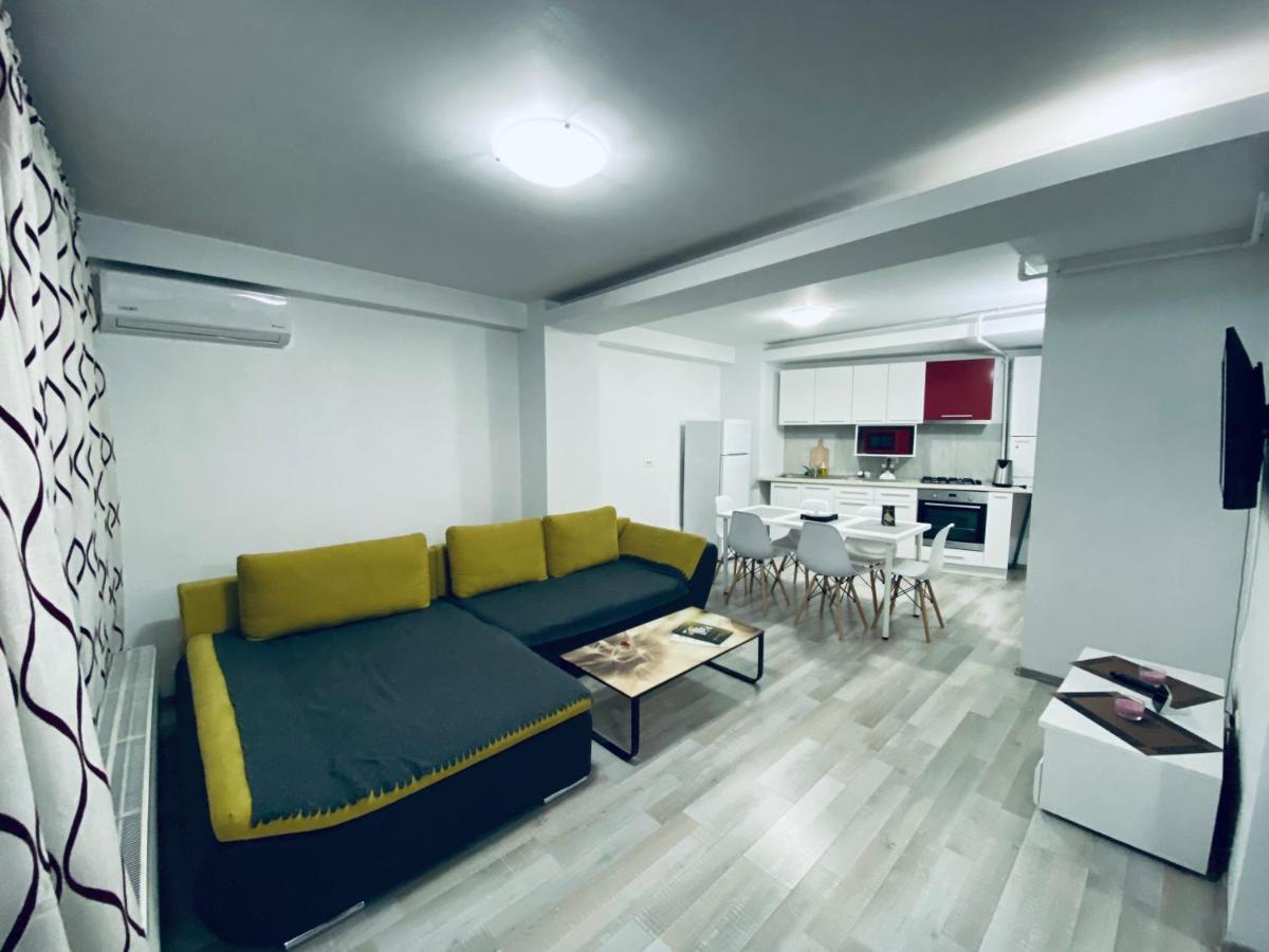 City Center Suite With Terrace Bucureşti Exterior foto