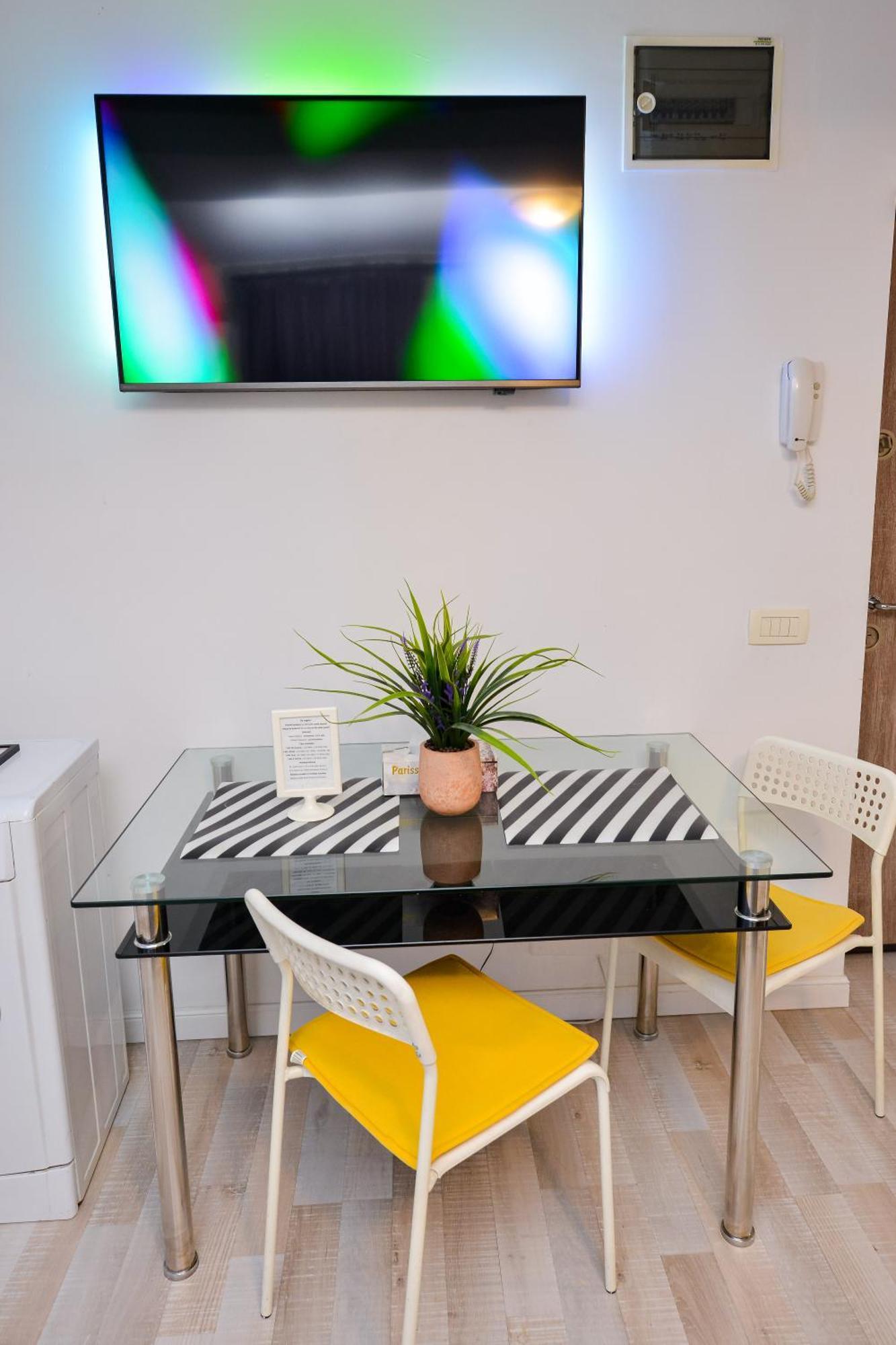 City Center Suite With Terrace Bucureşti Exterior foto