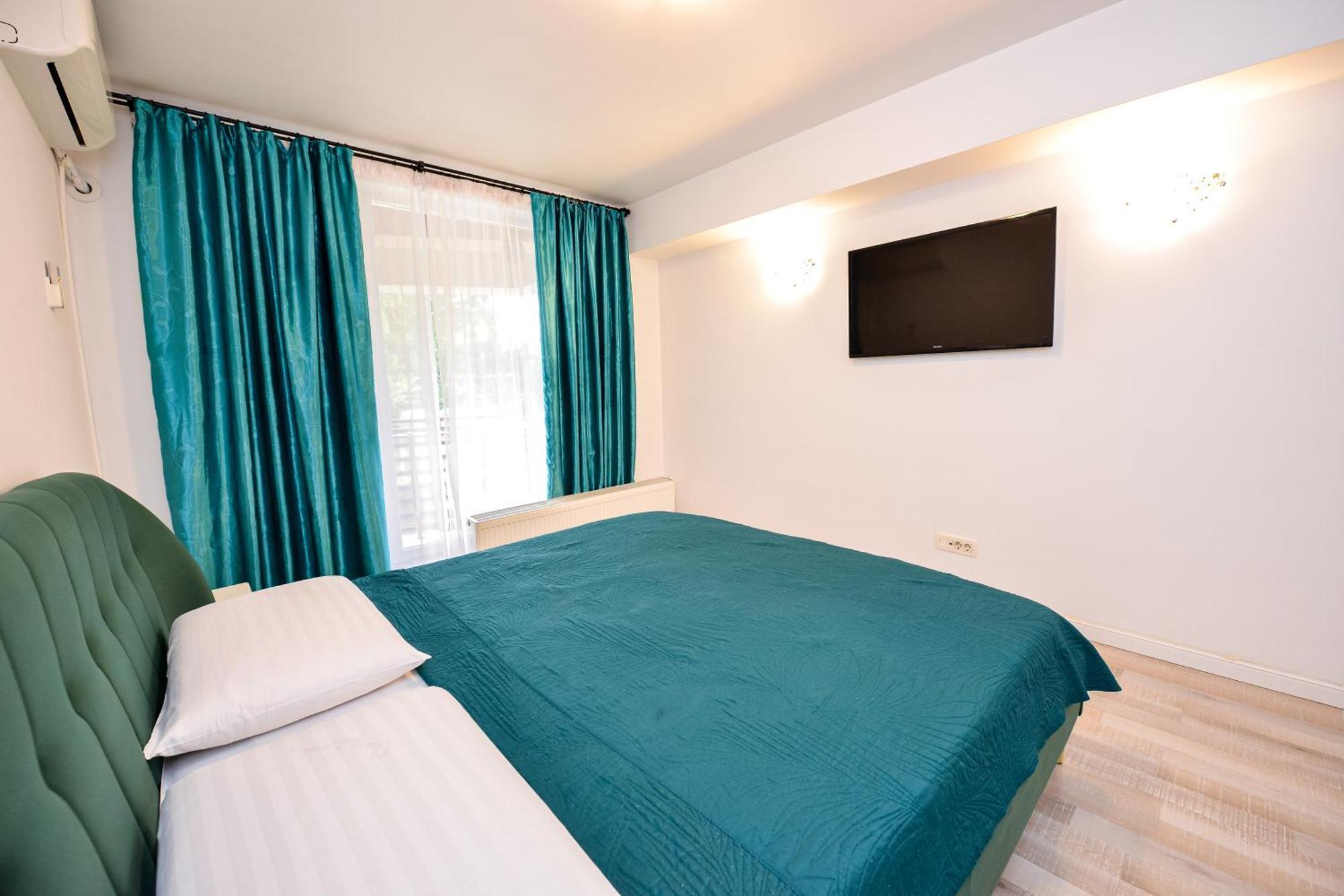 City Center Suite With Terrace Bucureşti Exterior foto