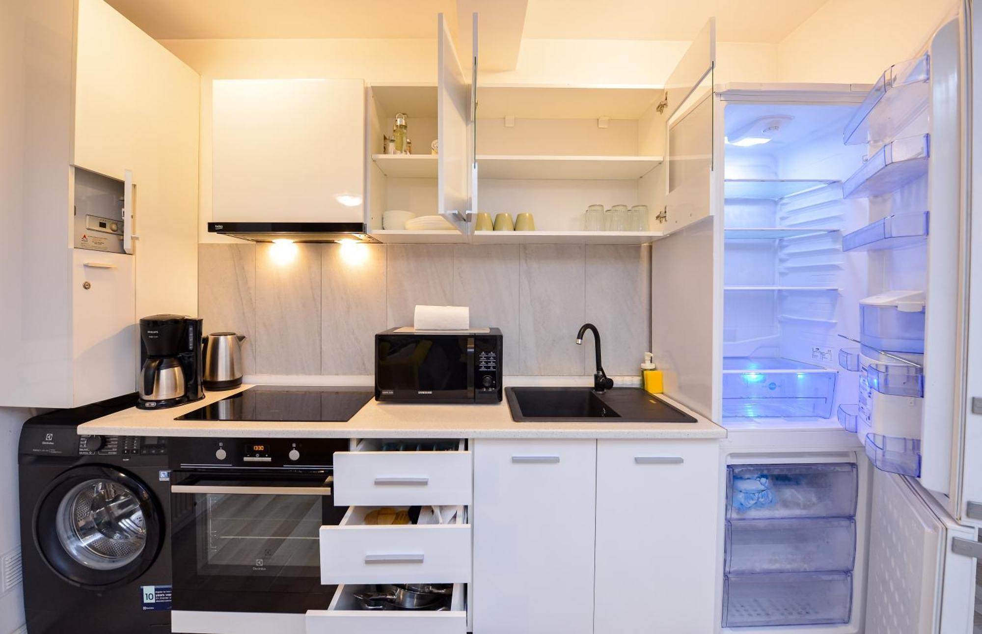 City Center Suite With Terrace Bucureşti Exterior foto